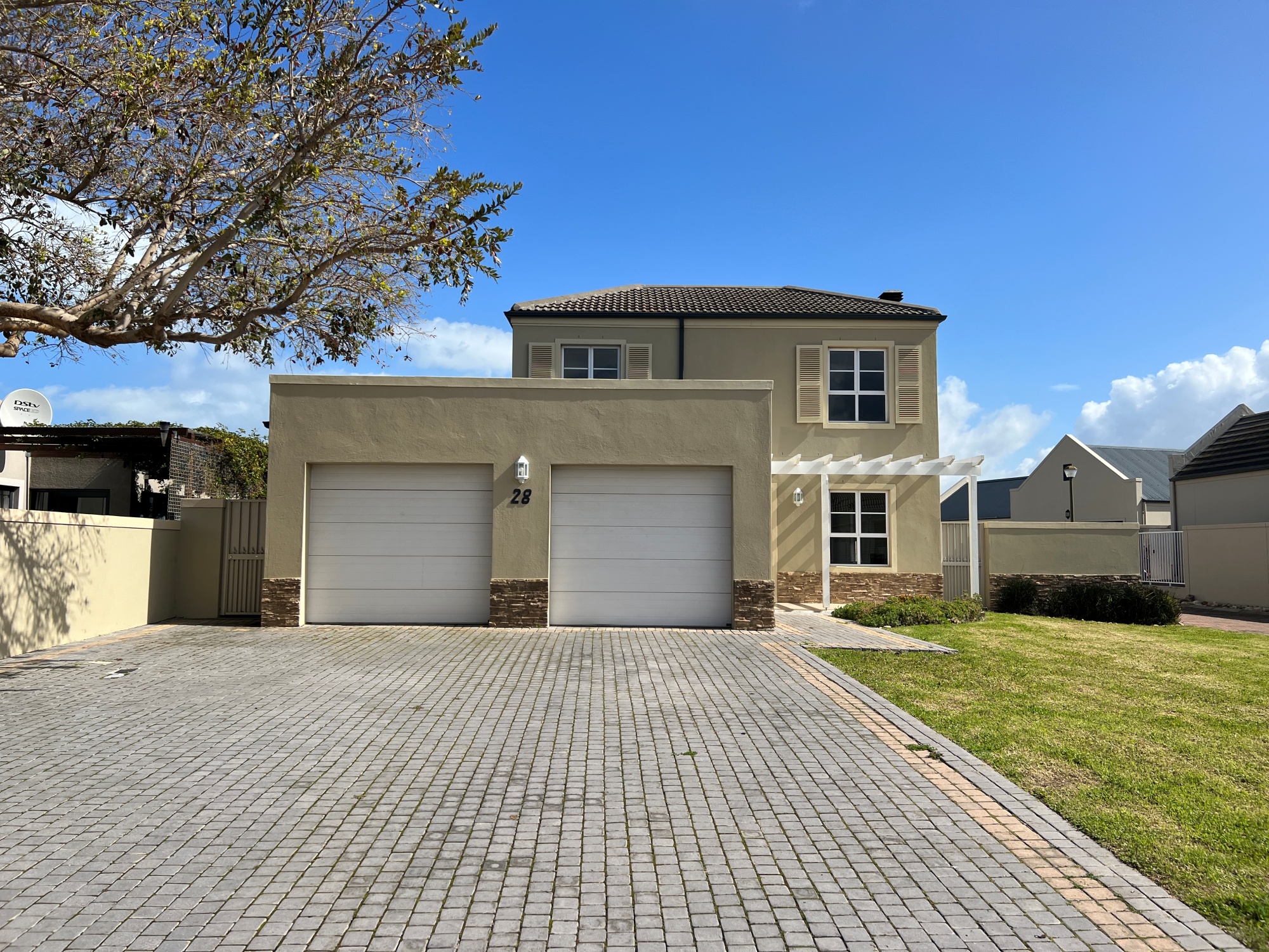 3 Bedroom Property for Sale in Heritage Park Western Cape